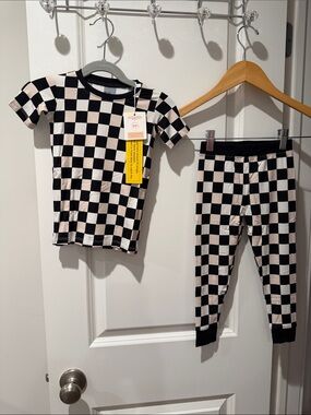 Kids Bamboo Checkerboard Short Sleeve Pajama Set size 18-24 months NWT